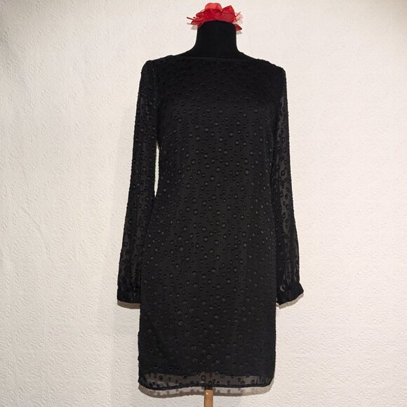 Ann Taylor Dresses & Skirts - Dress - LBD - Ann Taylor - 4P - Classic